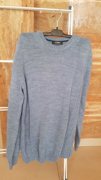 Мъжки пуловер L-размер