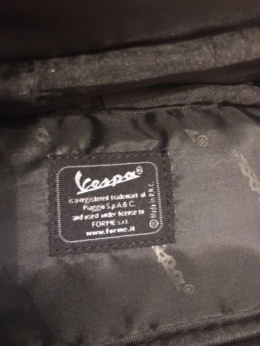 Оригинални аксесоари Vespa 300 GTS чанта Веспа 300 ГТС ключодържател ИЕ портмоне LX PX ET ВЕСПА ГТВ чантичка спортен вариатор Малоси ОЕМ 13 цола 946