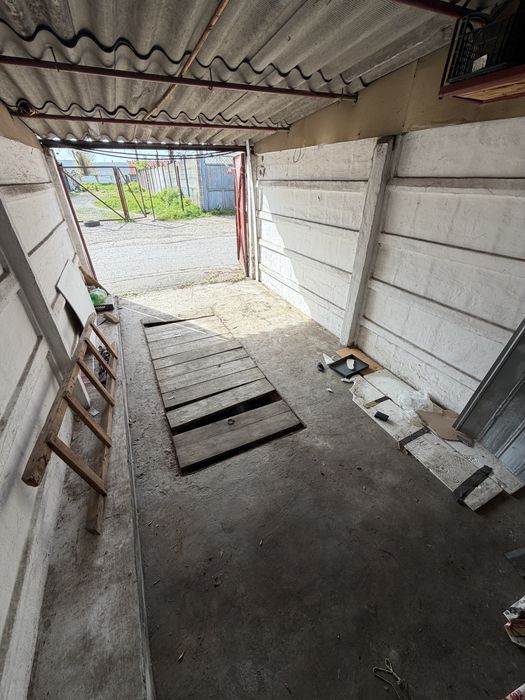 Garaj 13 mp zona de Sud Ploiesti