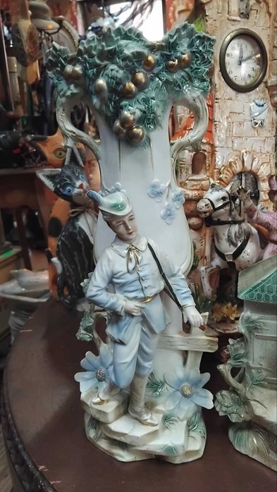 Порцеланов часовник с 2 вази - комплект