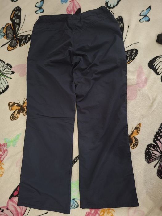 Pantaloni trening