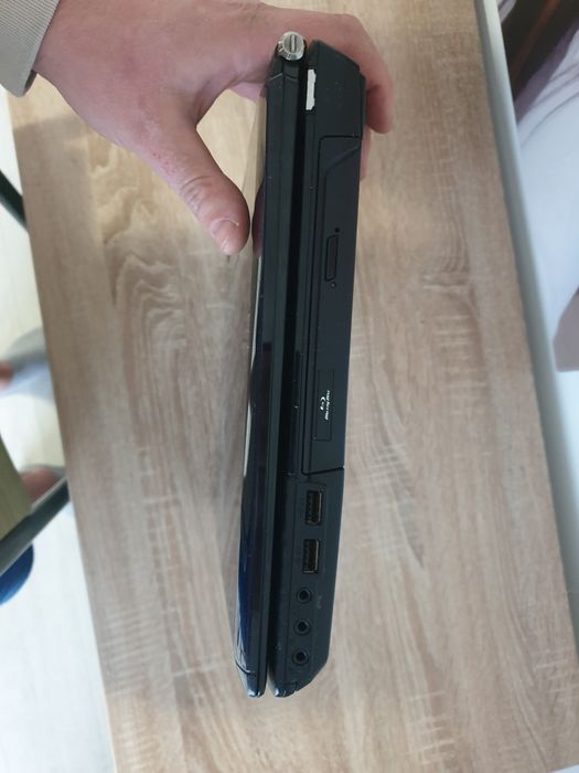 Vand laptop asus rog G60J