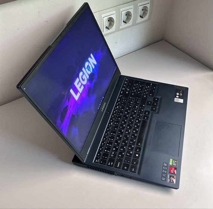 Gaming Laptop Legion 5 15ACH6H (2021)