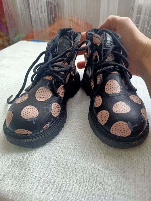 Новые ботинки на весну 27р и 31р