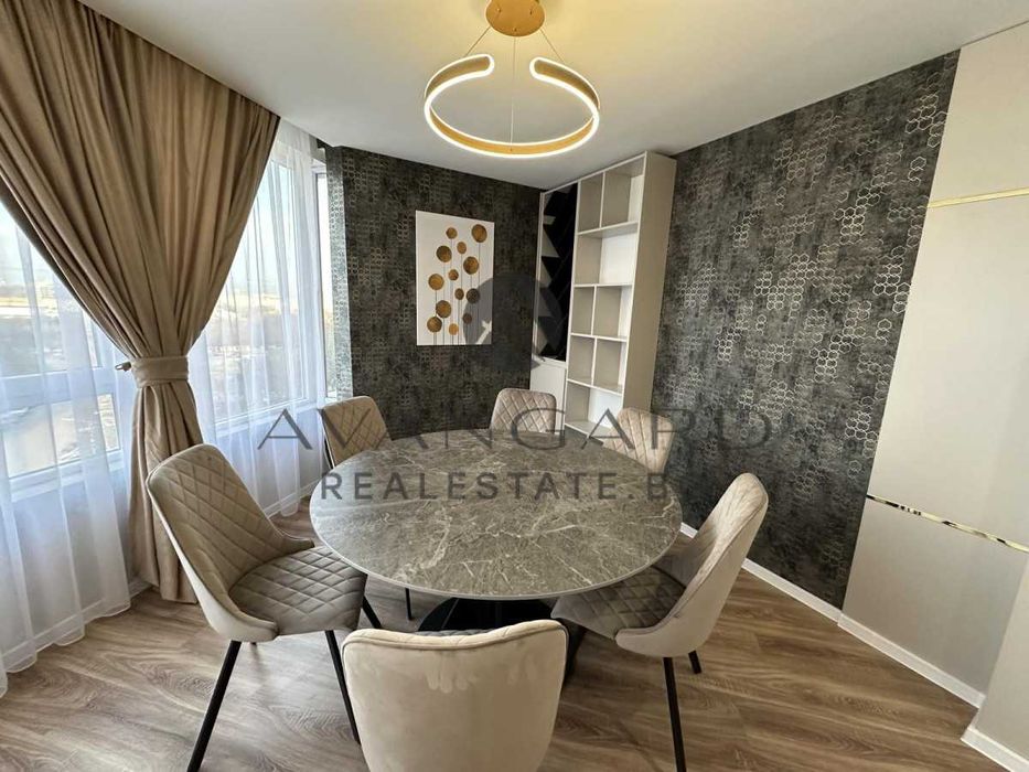 Продава се Тристаен апартамент в Пловдив, Център - 123 кв.м за 2114 €/кв.м - Снимка #3