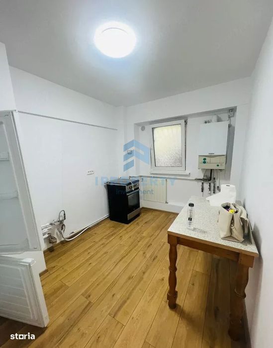 Inchiriere Apartament 4 camere in Tineretului-nemobilat /spatiu birour