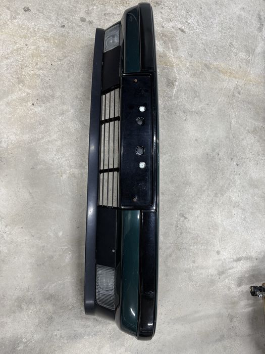 Передний бампер на бмв Е34 оригинал