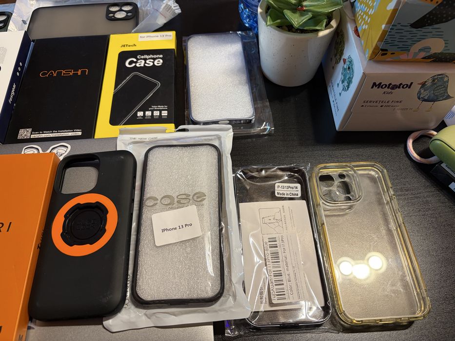 Accesorii: Folie, Carcase, Cablu incarcare Iphone 13 pro