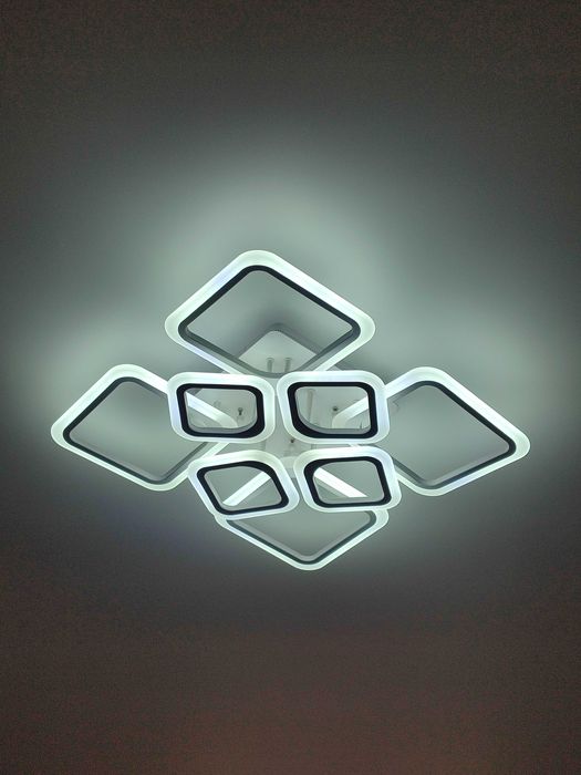 Продам люстру светодиодную