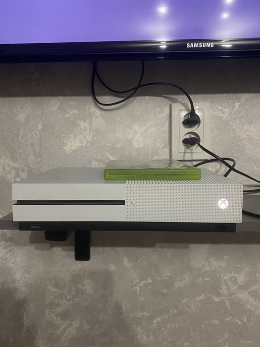 Microsoft Xbox One S 1Tb