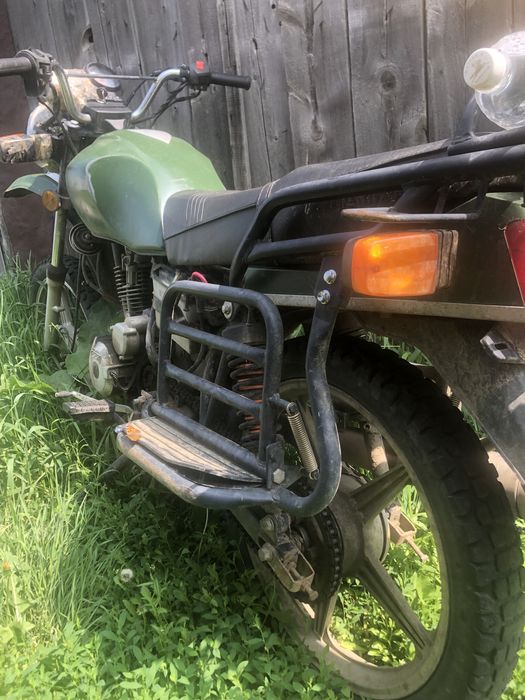 Продам мотоцикл 200 куб