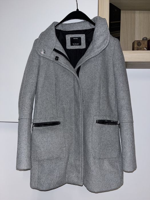 Palton mediu Bershka