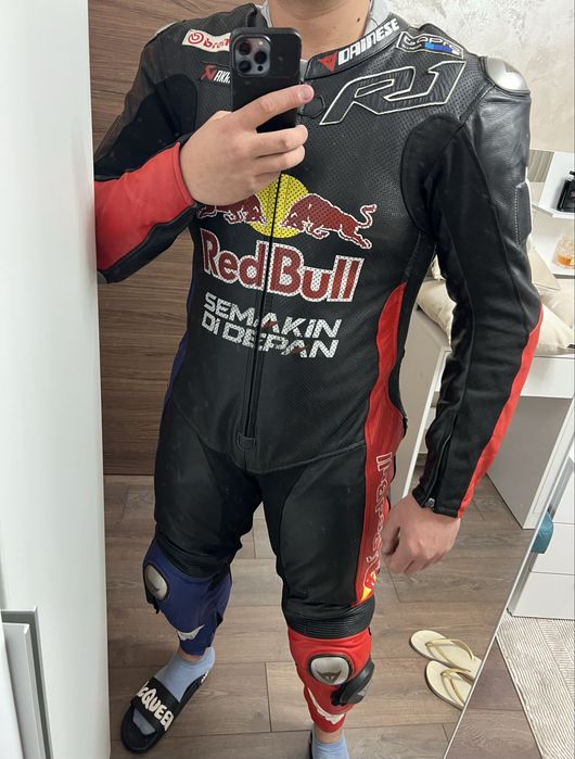 Dainese кожен екип