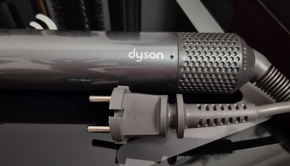 Продам  фен  дайсон Dyson