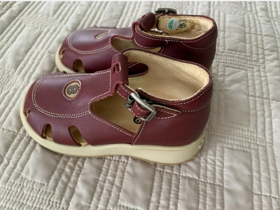 Сандалии детские