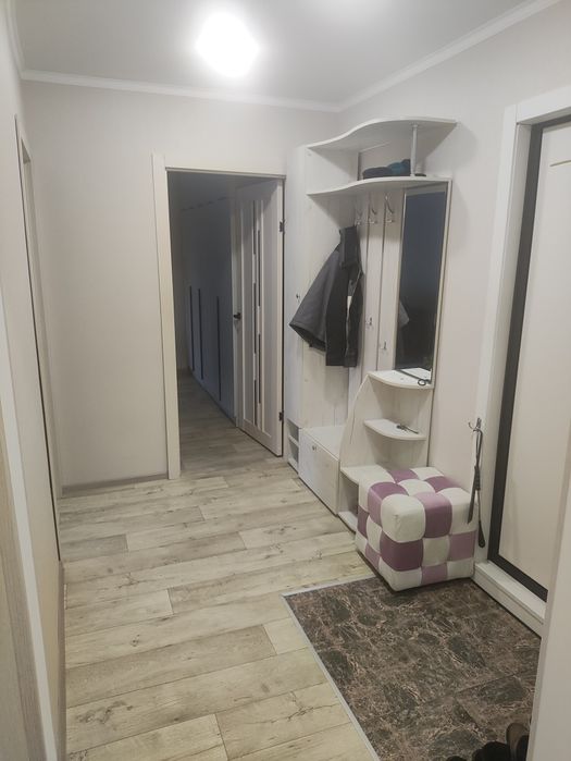 Продам 8 микрорайон  Беркимбаева 95/1