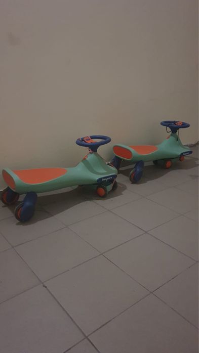 Машинки от babycare.