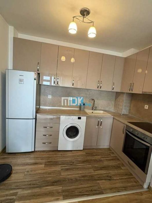 Двустаен ибзаведен до кметството в кв. Тракия