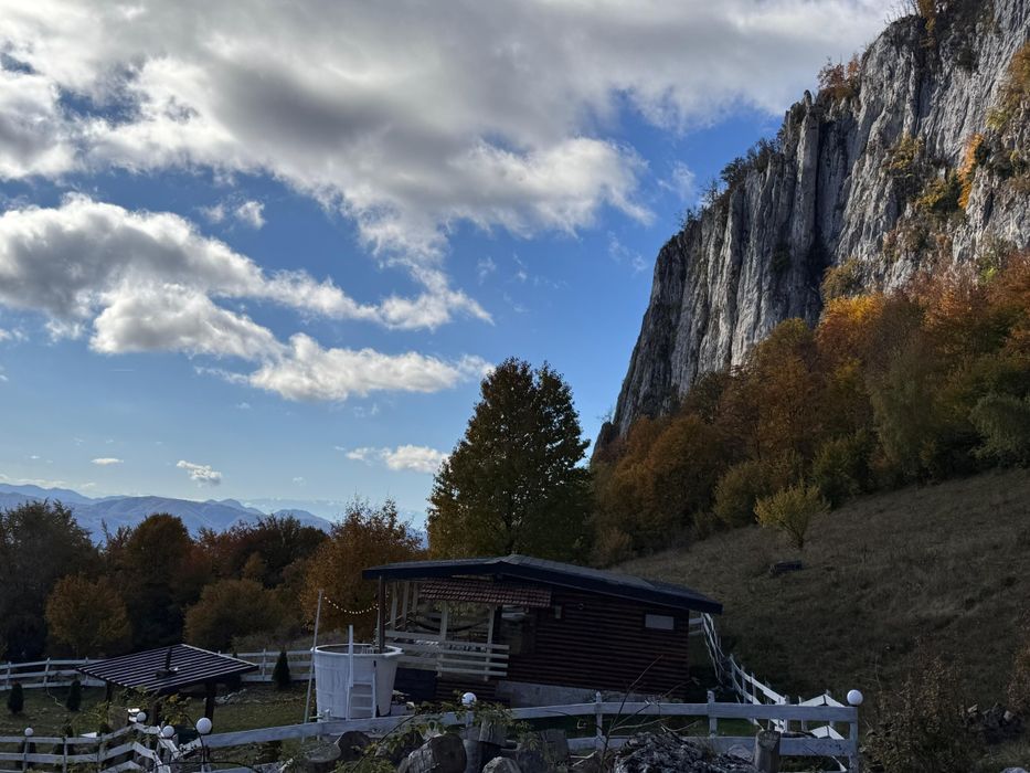 Cabană de închiriat cu ciubăr Himalaya Lodge în inima munților Apuseni