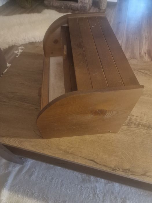 Cutie paine cu tocator si sertar