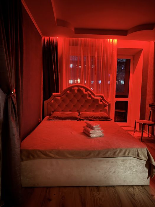 Уютная двушка часы, день, ночь, сутки