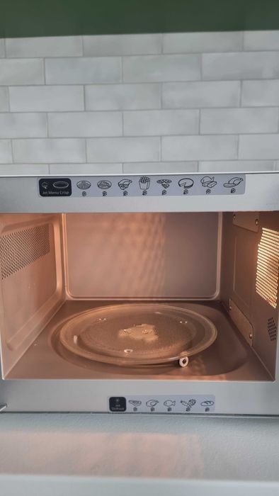 Microunde Whirlpool