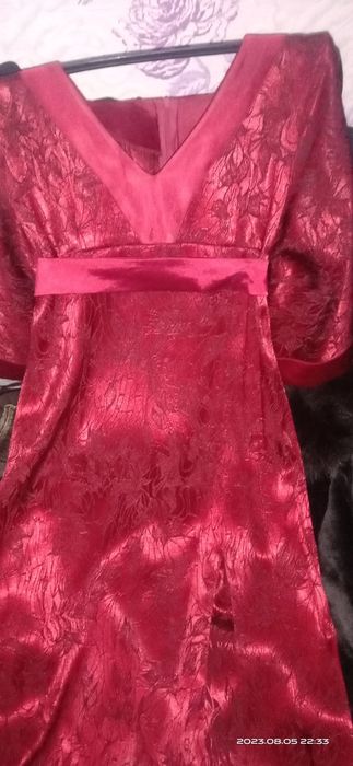 Продам яркие платья