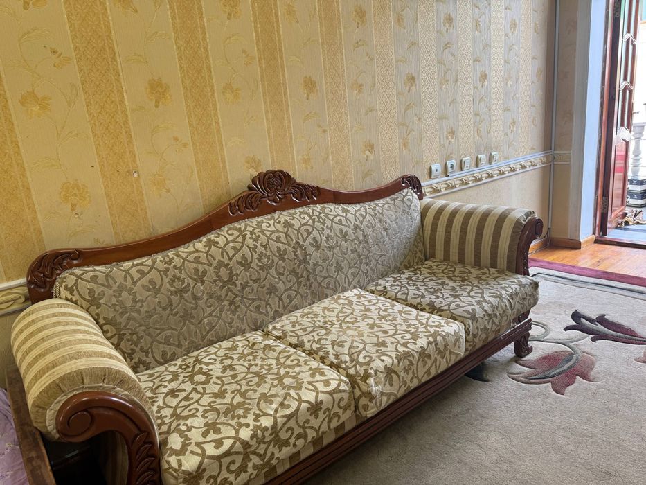 Komplekt mebel 2 divan 2 kreslo
