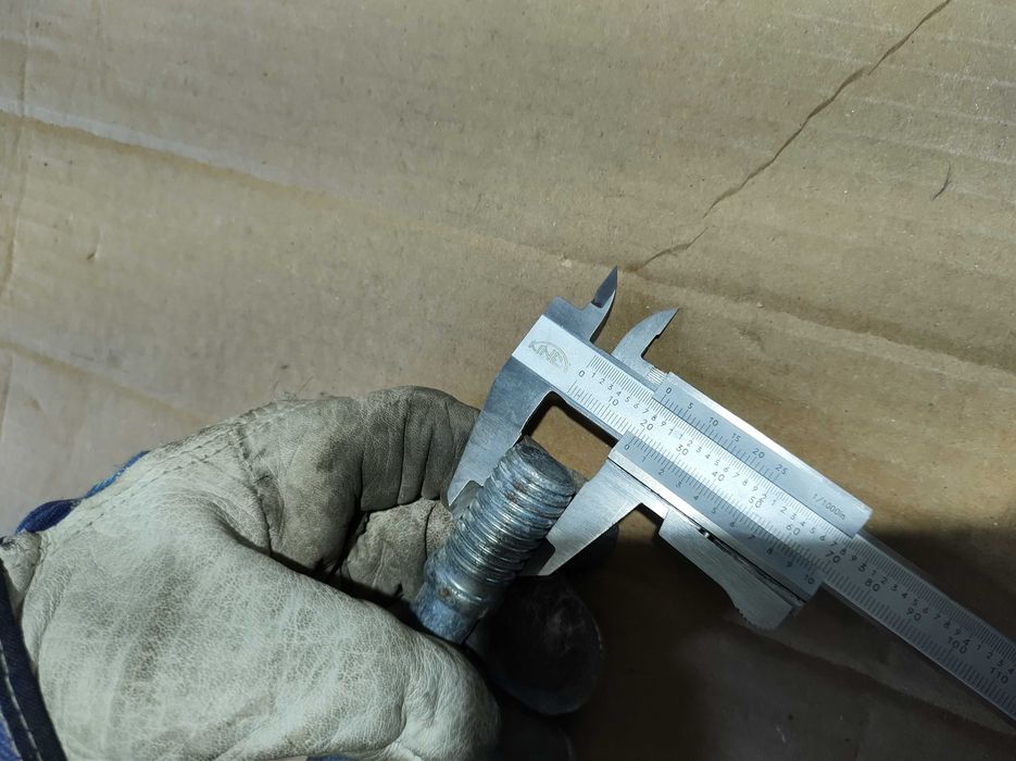 Кука за теглене Ухо Теглич MERCEDES ML W164 Аварийна кука