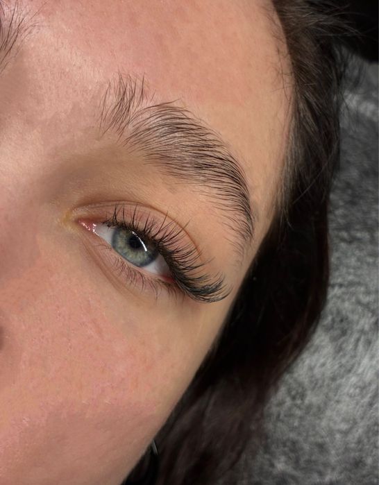 Наращивание ресниц.