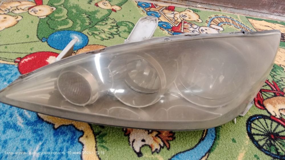 Фар Камри 35.     .