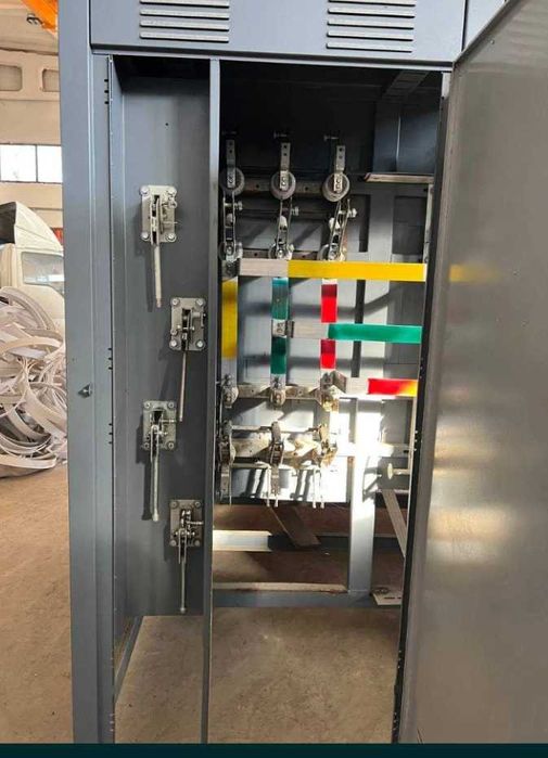 Электрик профыссанал 24/7 стаж работы 20 лет допуск 2000 волт.