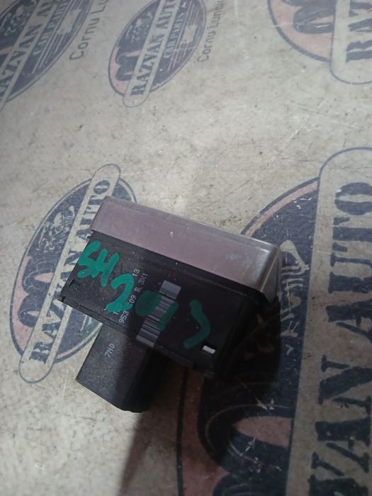 Buton avarie Volkswagen Sharan 2013