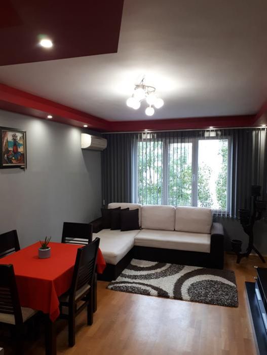 Дава се под наем Двустаен апартамент в София, Редута - 52 кв.м за 614 € - Снимка #1