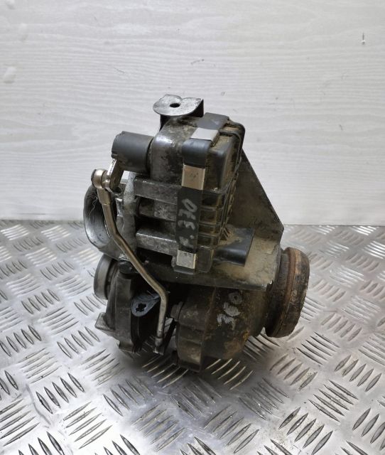 Turbina Turbo Turbosuflanta cu actuator 2.2 CDI A6460901080 Mercedes-