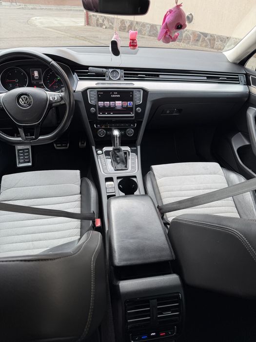 Passat B8 bitdi 4x4/Lane/Front/Side/park/camera360