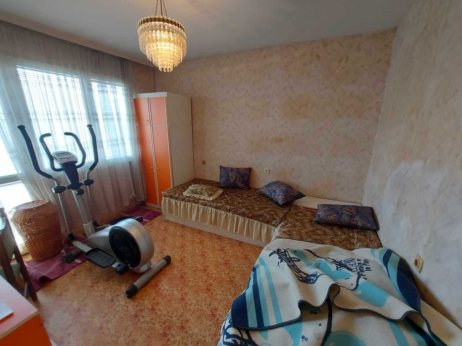 Продава се Четиристаен апартамент в Търговище, Запад 2 - 96 кв.м за 850 €/кв.м - Снимка #4
