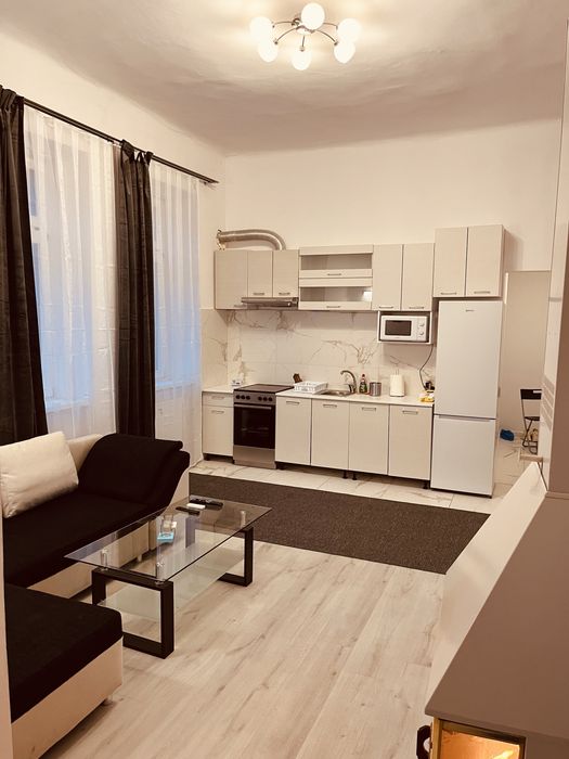 De inchiriat apartament la casa 2 camere ultracentral