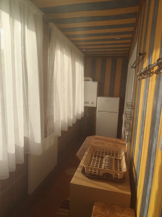 Apartament 2 camere decomand de închiriat