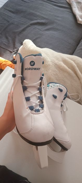 !СРОЧНО! Продам коньки