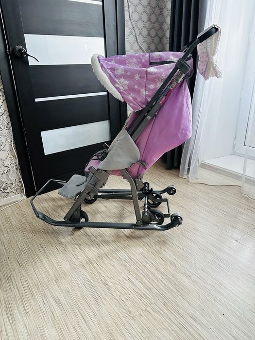 Продаю санки -коляска