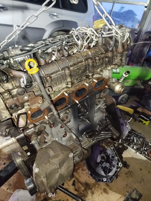 Vând motor și cutie de viteze Opel Zafira B 1.9 CDTI