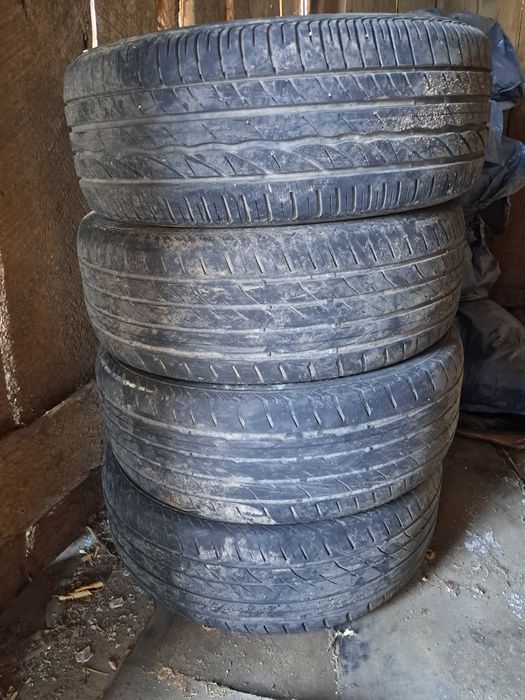 Продам шины r16 и r17