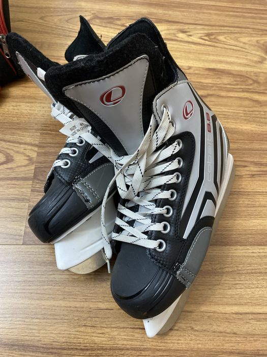 Продам коньки любительские