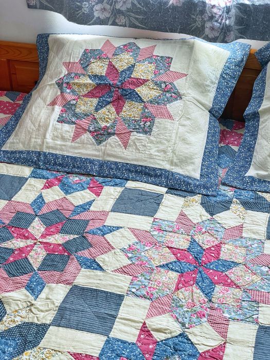 Покривка за спалня и калъфки