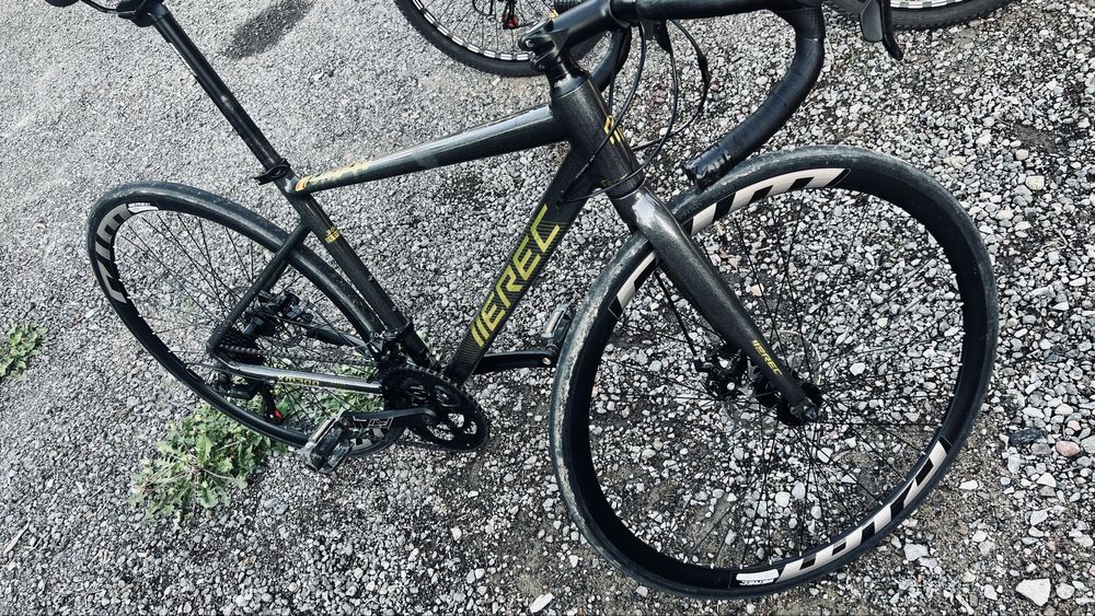 Шоссейный велосипед IIEREC