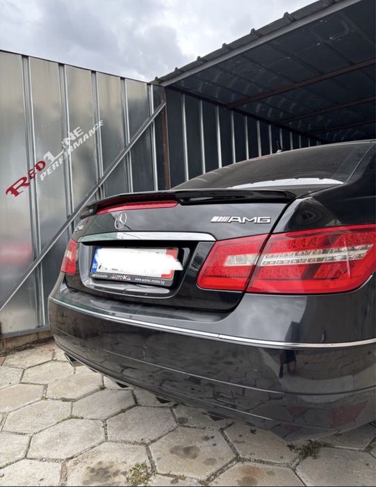 Лип спойлер за багажник Mercedes W207 Coupe (2009–2016), черен гланц