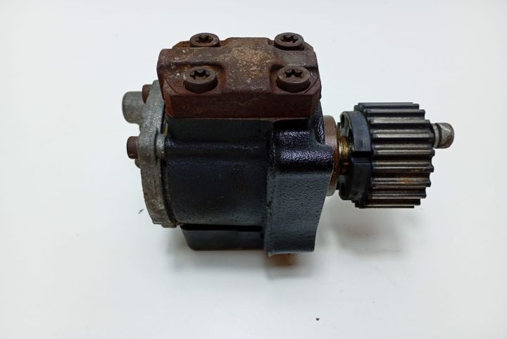 Pompa  inalta presiune 2.0 tdi 03L130755 Audi Q5 8R seria