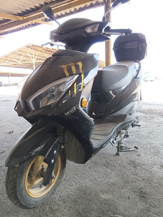 Скутер JINYE M8 про