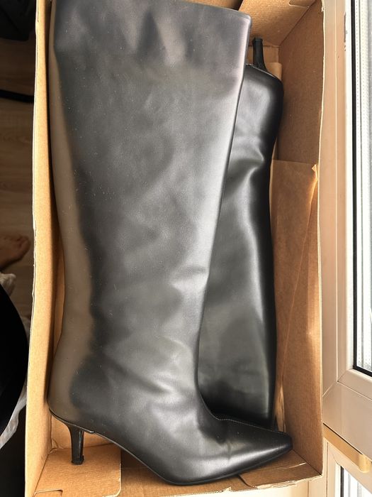 Сапоги . 39 размкр , идеальные